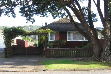 Photo of property in 1161 High Street, Taita, Lower Hutt, 5011