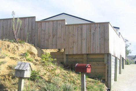 Photo of property in 92 Arawhata Street, Ranui, Porirua, 5024