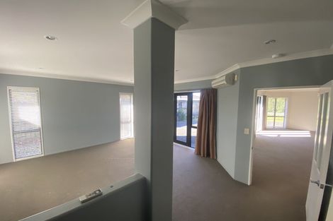 Photo of property in 10 Somerton Drive, Huntington, Hamilton, 3210