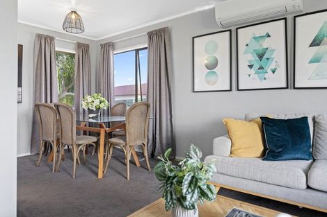 Photo of property in 3 Iris Place, Clendon Park, Auckland, 2103