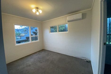 Photo of property in 52 Cramond Drive, Mangere East, Auckland, 2024