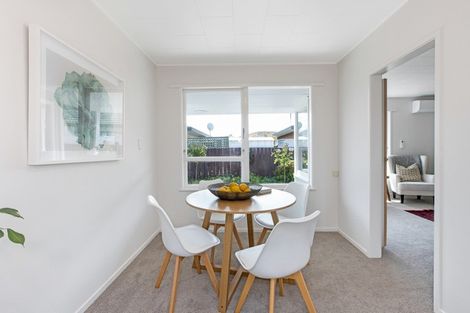 Photo of property in 2/507 Burnett Street, Mahora, Hastings, 4120