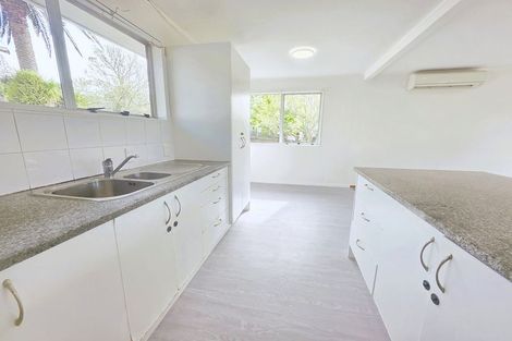 Photo of property in 7 Garton Drive, Massey, Auckland, 0614