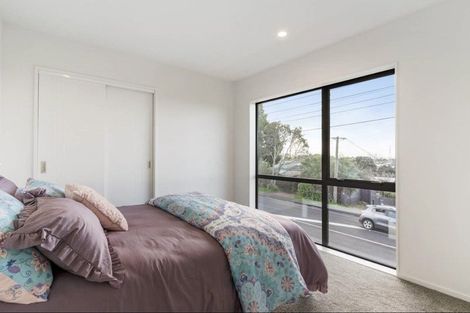 Photo of property in 252 Don Buck Road, Massey, Auckland, 0614