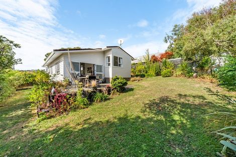 Photo of property in 8 James Cook Drive, Whitby, Porirua, 5024