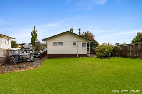 Photo of property in 27 Borich Road, Sunnyvale, Auckland, 0612
