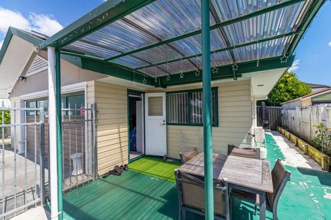 Photo of property in 49d Redoubt Road, Goodwood Heights, Auckland, 2105