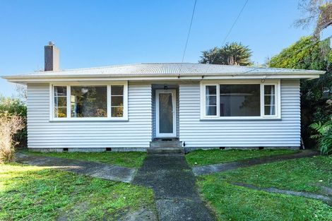 Photo of property in 15 Kiriwai Road, Paremata, Porirua, 5024