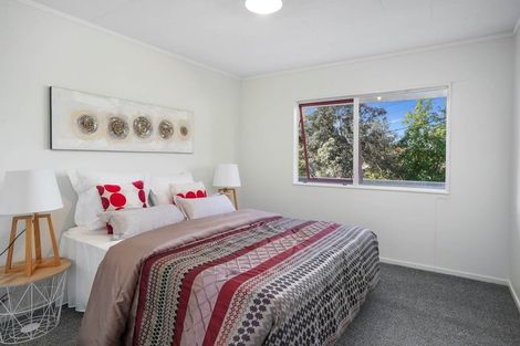 Photo of property in 2/87 Woodglen Road, Glen Eden, Auckland, 0602