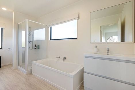 Photo of property in 32a Strowan Avenue, Fairfield, Hamilton, 3214