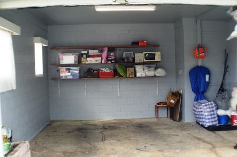 Photo of property in 6 Willow Place, Horahora, Whangarei, 0110