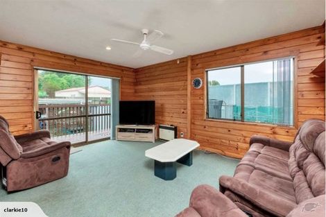 Photo of property in 197 Walter Strevens Drive, Conifer Grove, Takanini, 2112