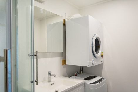 Photo of property in Newman Court Apartments, 2 Newman Terrace, Thorndon, Wellington, 6011