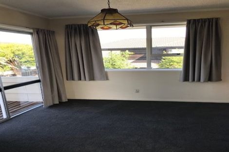 Photo of property in 2/31 Mccrystal Avenue, Bucklands Beach, Auckland, 2012