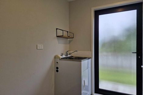 Photo of property in 32b Waiwaka Terrace, Strandon, New Plymouth, 4312