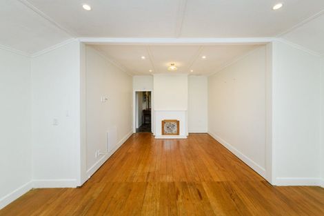 Photo of property in 25 Hunia Street, Marton, 4710