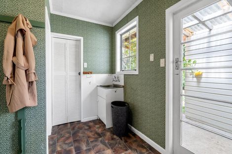 Photo of property in 297 Thornbury Waimatuku Road, Flints Bush, Riverton, 9883