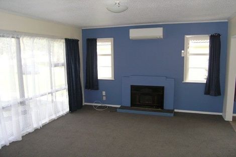 Photo of property in 152 Wainuiomata Road, Wainuiomata, Lower Hutt, 5014