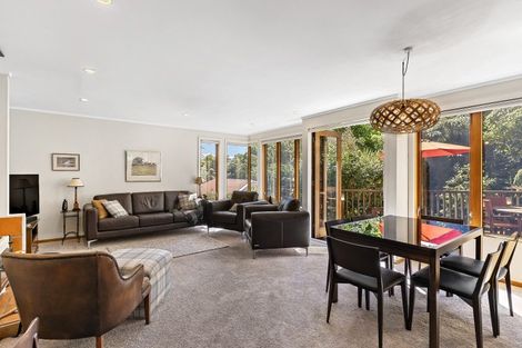 Photo of property in 41 Rona Street, Eastbourne, Lower Hutt, 5013