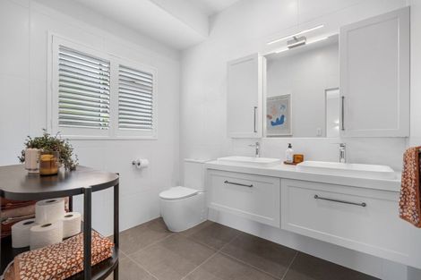 Photo of property in 19 Sherwood Street, Otumoetai, Tauranga, 3110