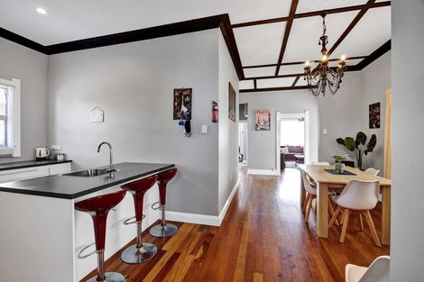 Photo of property in 8 Collins Street, Hawera, 4610