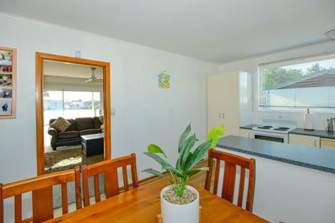 Photo of property in 1215 Willowpark Road North, Mayfair, Hastings, 4122