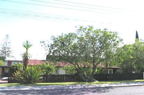 Photo of property in 18 Watea Road, Torbay, Auckland, 0630