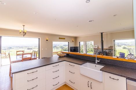 Photo of property in 165 Ridge Road, Pahiatua, 4983