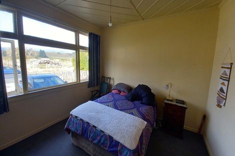 Photo of property in 19 Main Road, Tuatapere, 9620