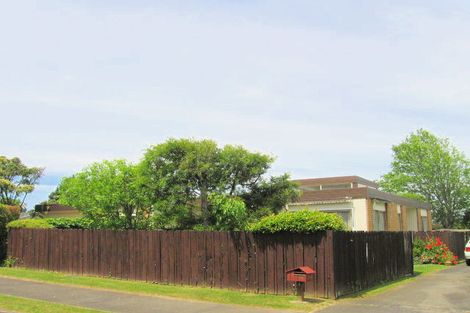 Photo of property in 2/27 Monteith Crescent, Remuera, Auckland, 1050