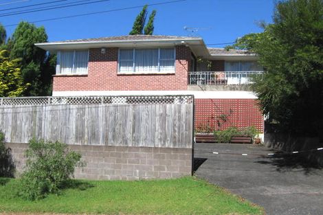 Photo of property in 25 Divich Avenue, Te Atatu South, Auckland, 0610