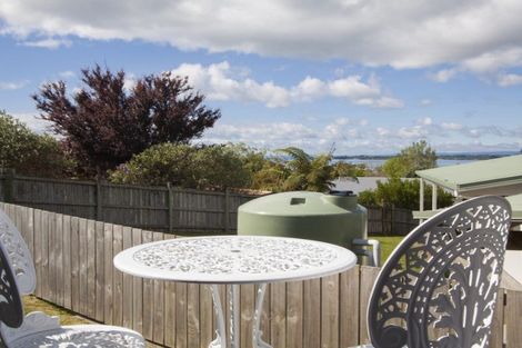 Photo of property in 12 Koutunui Road, Athenree, Katikati, 3177