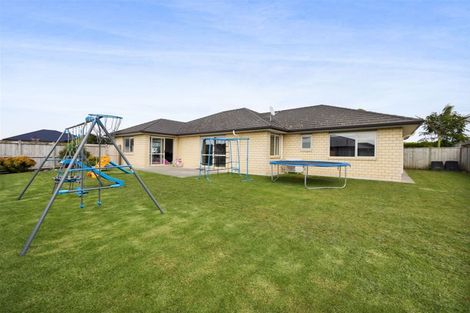 Photo of property in 11 Rawiri Drive, Bell Block, New Plymouth, 4312