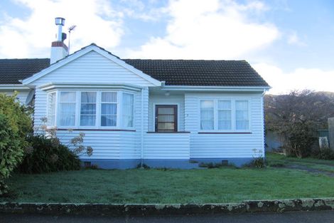 Photo of property in 7 Craddock Street, Waterloo, Lower Hutt, 5011