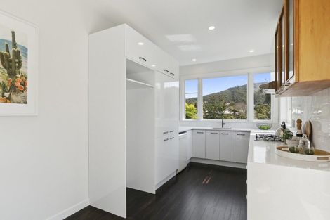 Photo of property in 22 Izard Road, Khandallah, Wellington, 6035