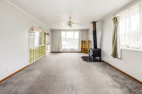 Photo of property in 11 Tomlin Place, Mangere East, Auckland, 2024