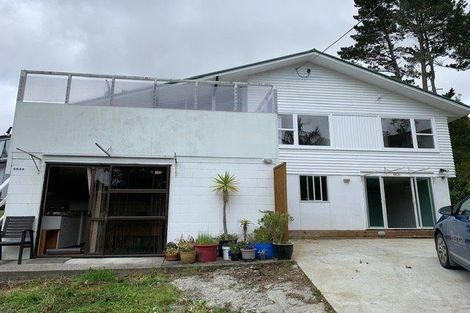 Photo of property in 662a Beach Road, Browns Bay, Auckland, 0630