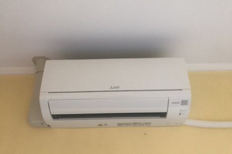 Photo of property in 2/8 Margaret Road, Papatoetoe, Auckland, 2025