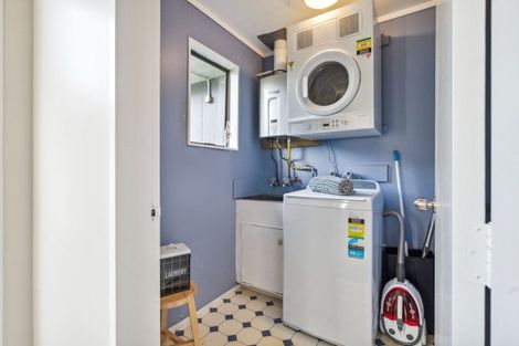 Photo of property in 20 Gurkha Crescent, Khandallah, Wellington, 6035