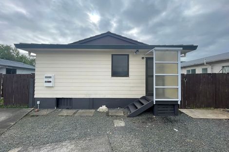 Photo of property in 2/12 Trimdon Street, Randwick Park, Auckland, 2105