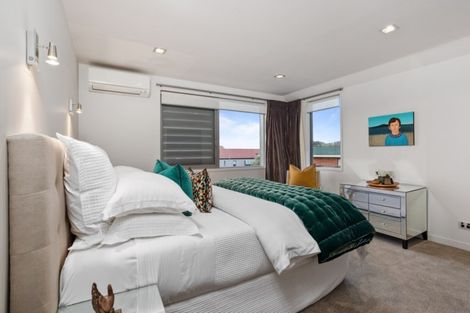 Photo of property in 2a Pierce Road, Milford, Auckland, 0620