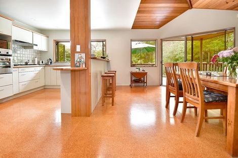 Photo of property in 70 Scott Road, Stanmore Bay, Whangaparaoa, 0932