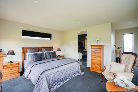 Photo of property in 14 Kakariki Way, Otatara, Invercargill, 9879