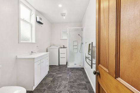 Photo of property in 22 Owen Street, Newtown, Wellington, 6021