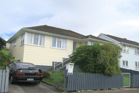 Photo of property in 55 Davidson Crescent, Tawa, Wellington, 5028