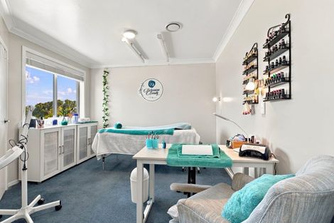 Photo of property in 4 Margaret Road, Bellevue, Tauranga, 3110