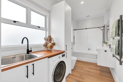 Photo of property in 34a Alberta Road, Glen Avon, New Plymouth, 4312