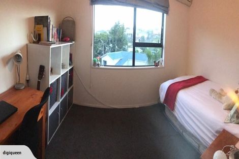 Photo of property in 1/32 Killarney Avenue, Torbay, Auckland, 0630