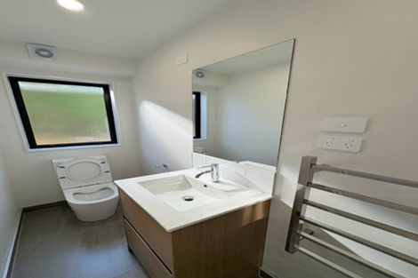 Photo of property in 27b Te Atatu Road, Te Atatu South, Auckland, 0610