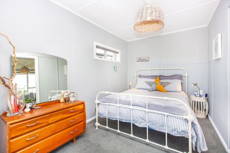 Photo of property in 6 Wainamu Road, Raglan, 3297